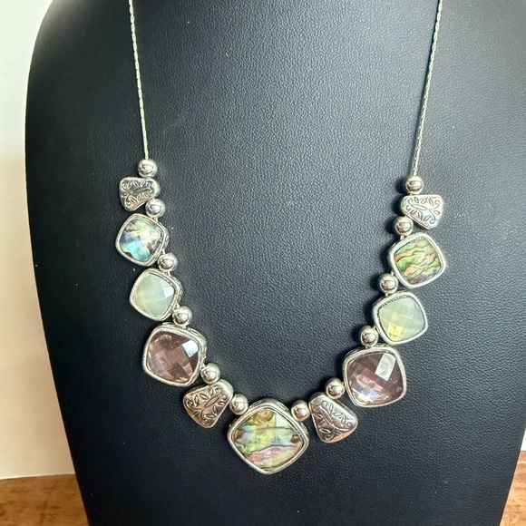 Silver and Green Gemstone Necklace with Organic Design - Picture 13 of 14